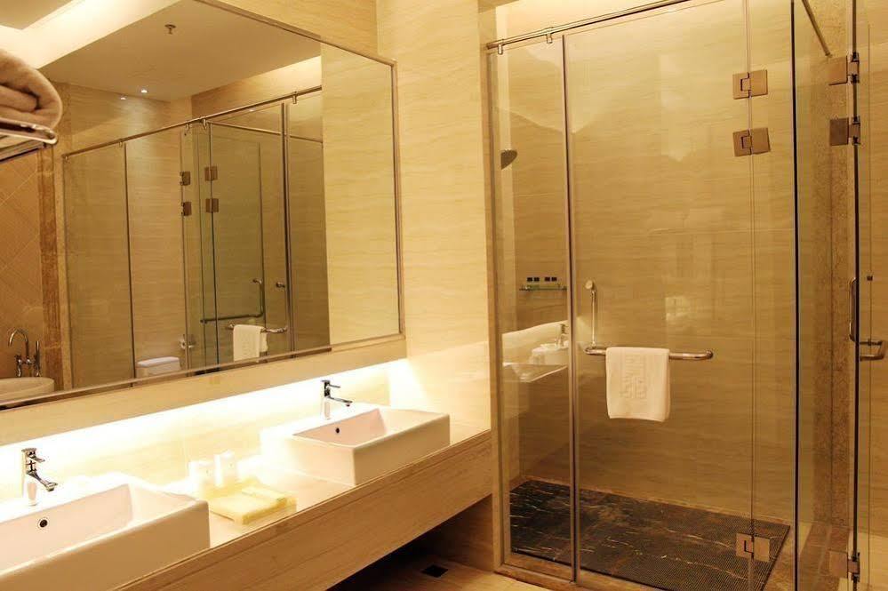 Water Way Hotel Kuangcsou Kültér fotó